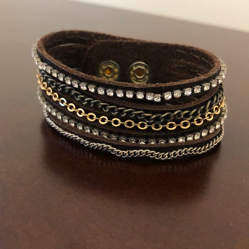 ♥️LOW LOW PRICE! CHAN LUU SUEDE CRYSTAL BRACELET♥️